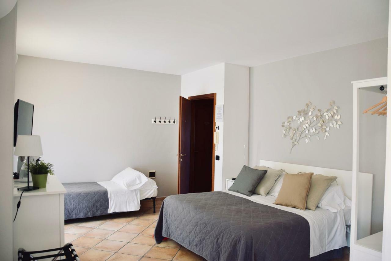 קזאלה מונפראטו Residence Il Portico מראה חיצוני תמונה